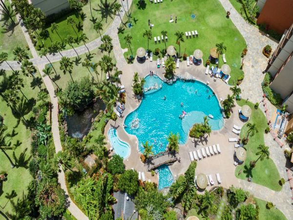 Luxurious 4-Bedroom Maui Retreat in Kaanapali